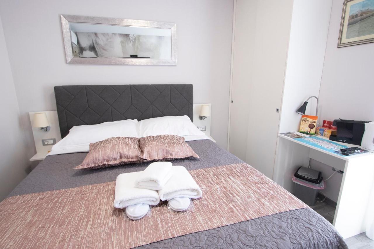 Calm Apartment & Room Zadar Exterior photo