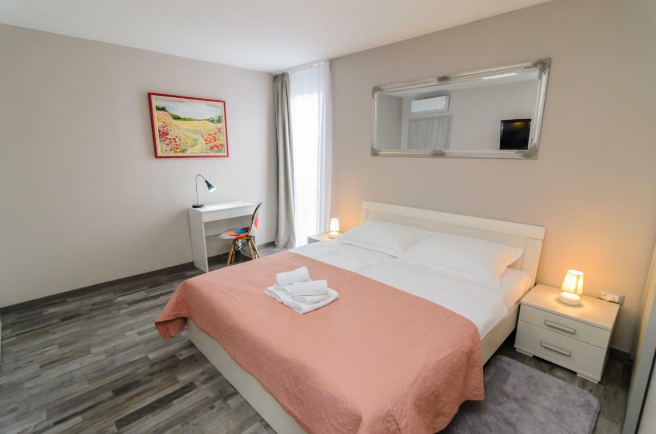 Calm Apartment & Room Zadar Exterior photo